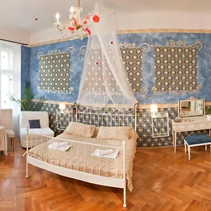3* Szálloda Old Time