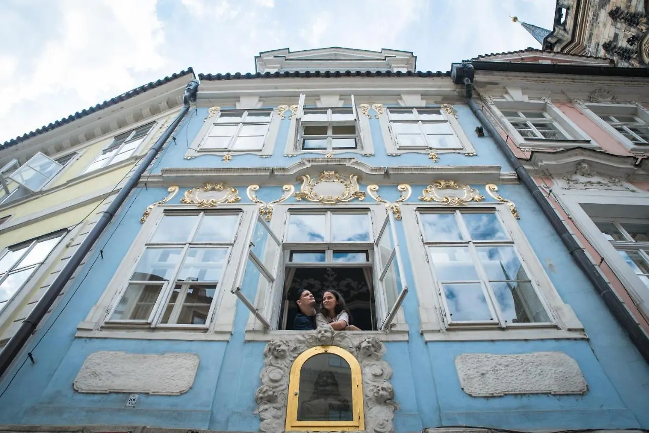 Charles Bridge Hostel & Apartments Prag Tjeckien