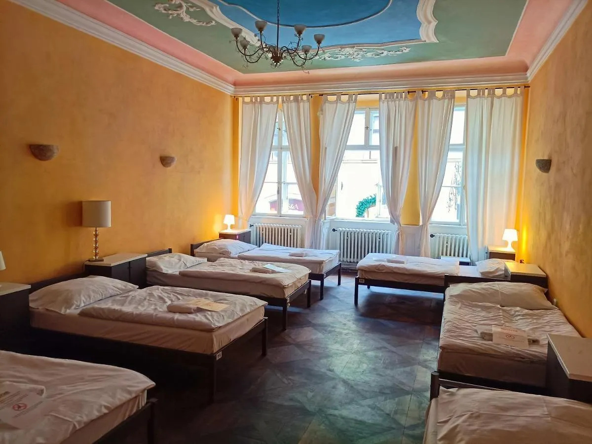 Charles Bridge Hostel & Apartments Прага Чехия