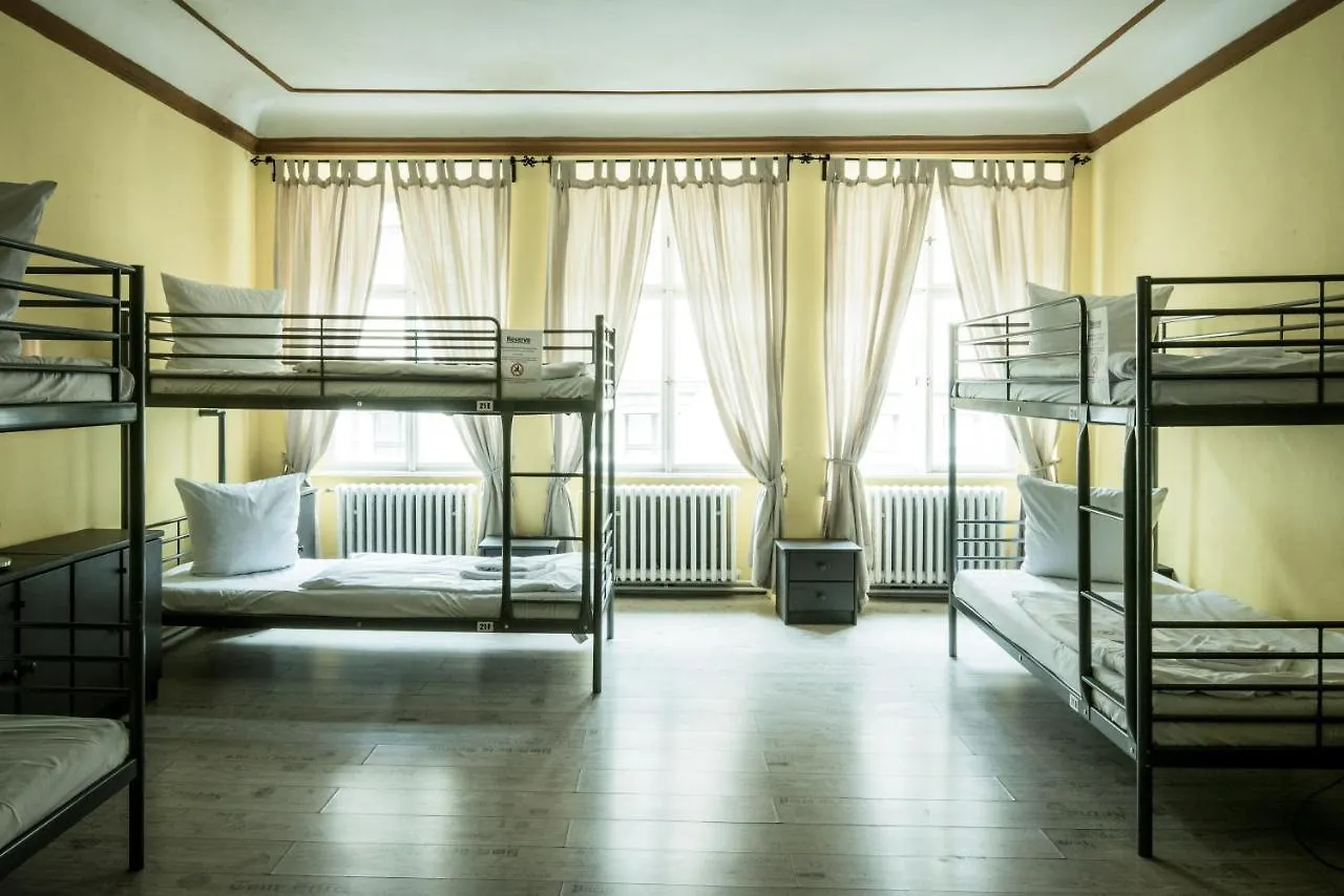 Charles Bridge Hostel & Apartments Prag