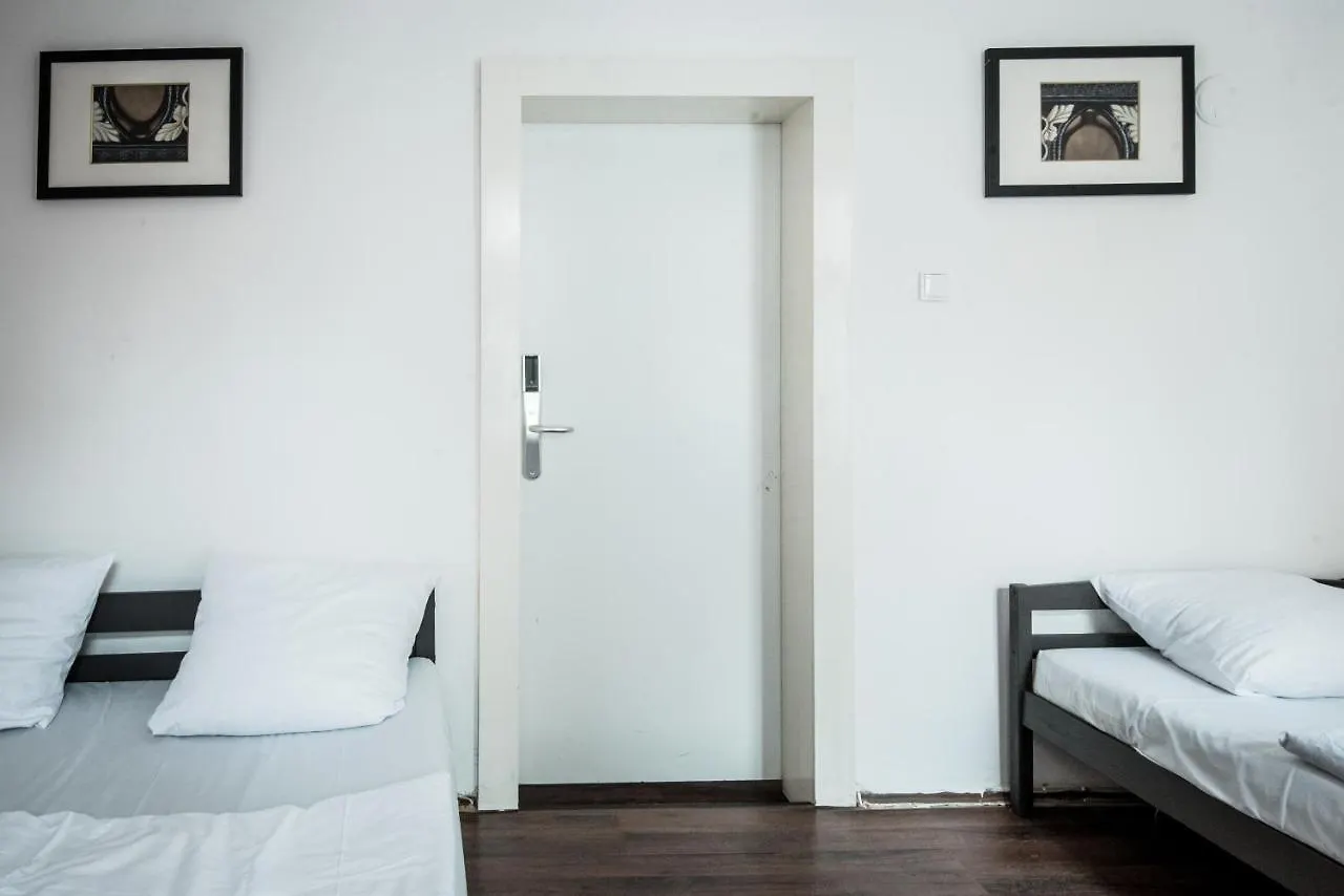 Charles Bridge Hostel & Apartments Prag
