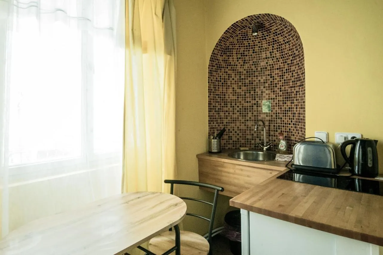 Charles Bridge Hostel & Apartments Прага Чехия