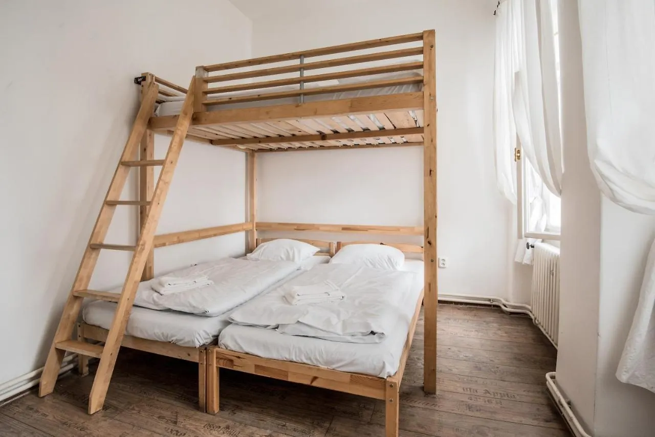 Charles Bridge Hostel & Apartments Prag