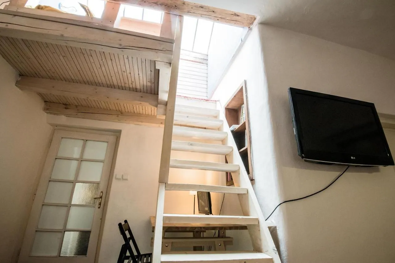 Charles Bridge Hostel & Apartments Prag