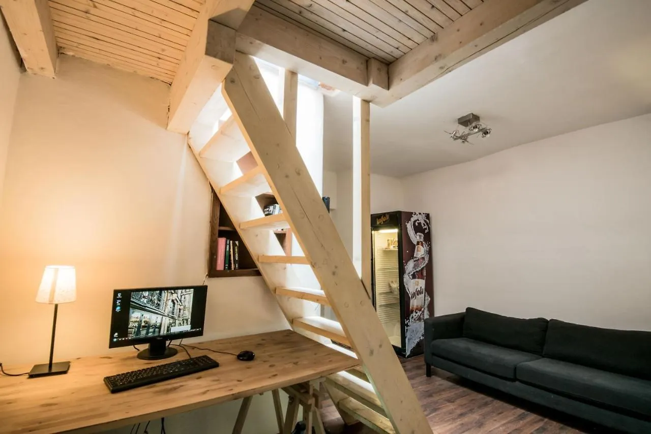 Charles Bridge Hostel & Apartments Prag